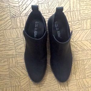 Black women’s slip on boots, size 7, faux leather, brand Lexi and Abbie